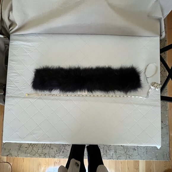 Fox Fur Infinity Scarf in Indigo Blue by Adrienne Landu - Authentic - Picture 13 of 14